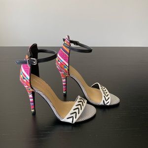 Chinese Laundry Sandals, multi color